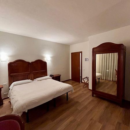 Hotel Bigio San Pellegrino Terme Bagian luar foto