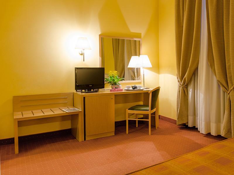 Hotel Bigio San Pellegrino Terme Bagian luar foto